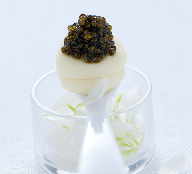Purée de Pommes de Terre, Céleri-rave et Caviar